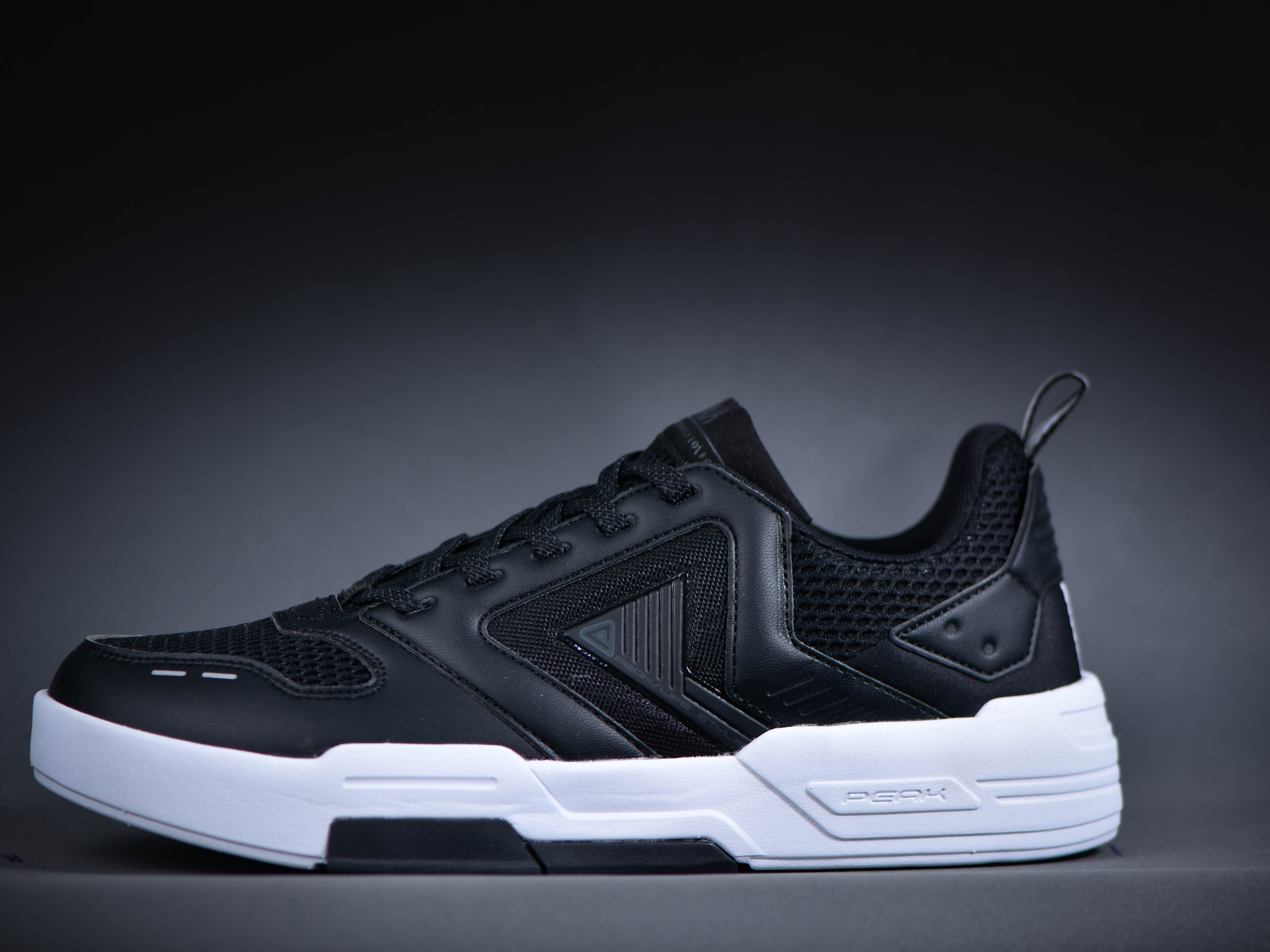 PEAK E02597B BLACK WHITE